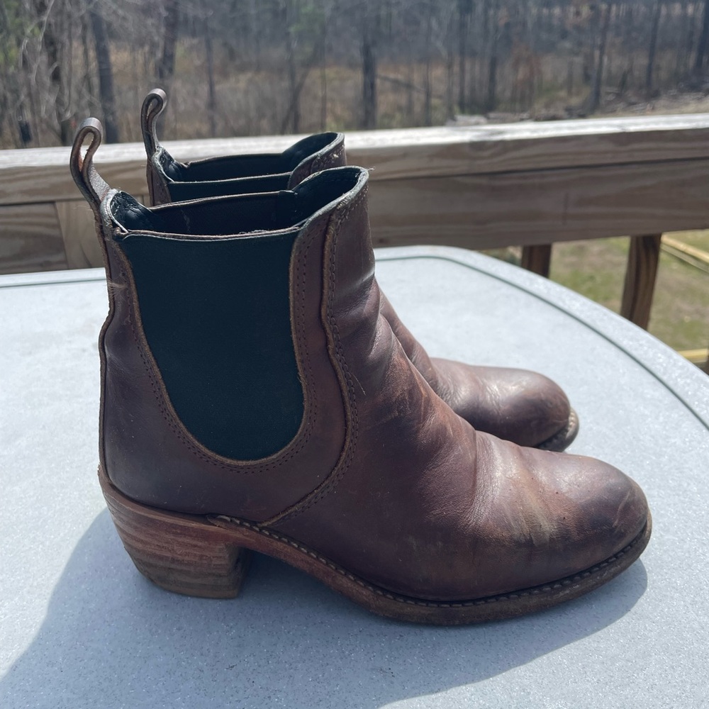 Redwing Harriett - Picture 3 of 6